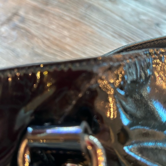 Gucci equestrian black patent leather shoulder back - Picture 12 of 12